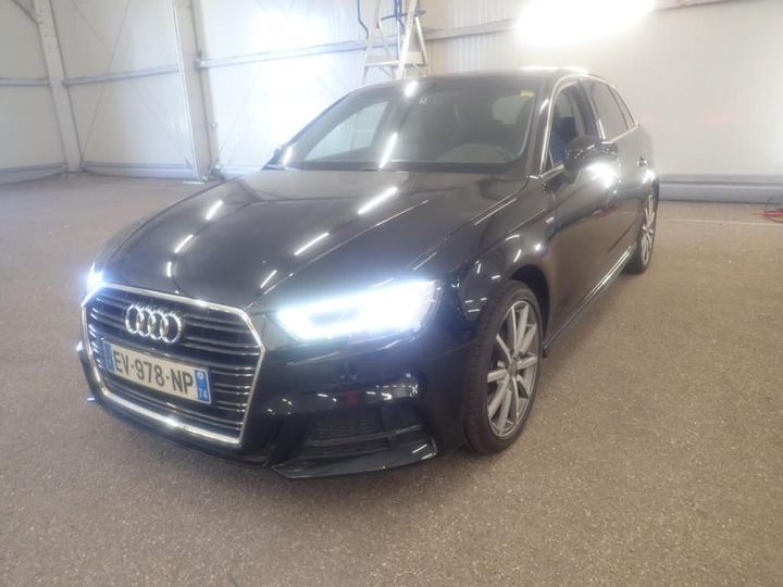 AUDI A3 SPORTBACK 2018 wauzzz8v7ja094808