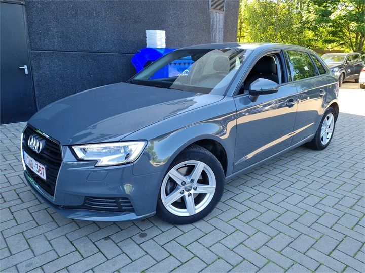 AUDI A3 SPORTBACK 2018 wauzzz8v7ja095909