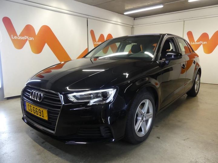 AUDI A3 SPORTBACK 2018 wauzzz8v7ja098535