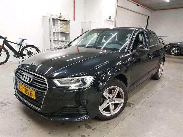 AUDI A3 SPORTBACK 2018 wauzzz8v7ja101465