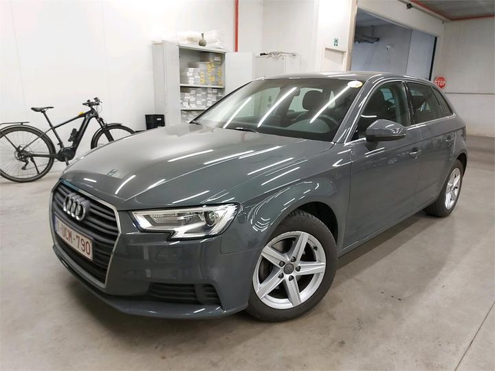 AUDI A3 SPORTBACK 2018 wauzzz8v7ja105385