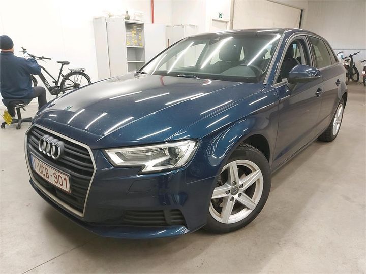 AUDI A3 SPORTBACK 2018 wauzzz8v7ja105449