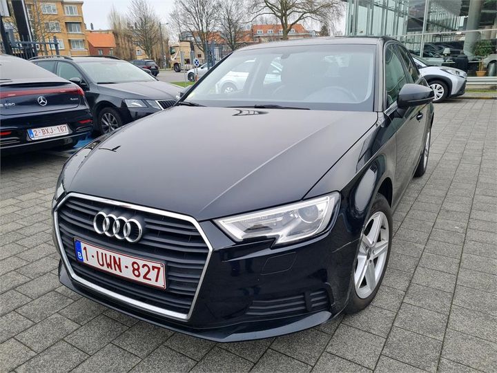 AUDI A3 SPORTBACK 2018 wauzzz8v7ja106827