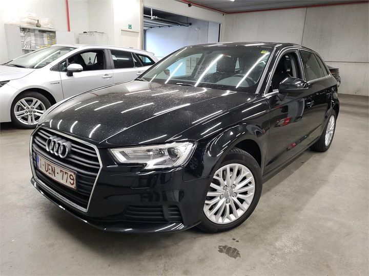 AUDI A3 SPORTBACK 2018 wauzzz8v7ja113390