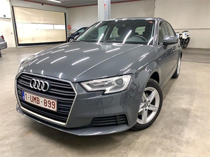 AUDI A3 SPORTBACK 2018 wauzzz8v7ja116192