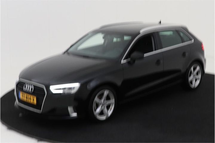 AUDI A3 SPORTBACK 2018 wauzzz8v7ja128875