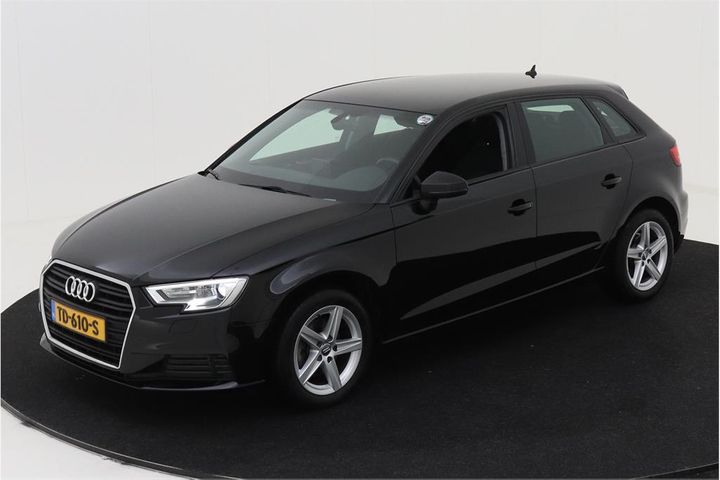 AUDI A3 SPORTBACK 2018 wauzzz8v7ja142310