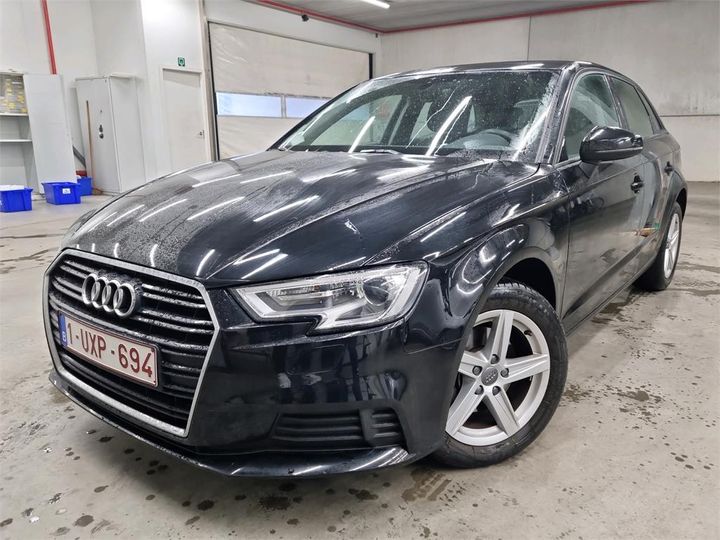 AUDI A3 SPORTBACK 2018 wauzzz8v7ja146843