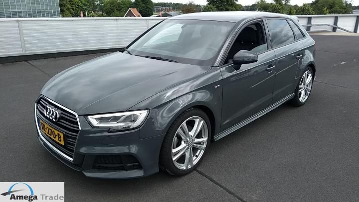 AUDI A3 SPORTBACK 2018 wauzzz8v7ja149628