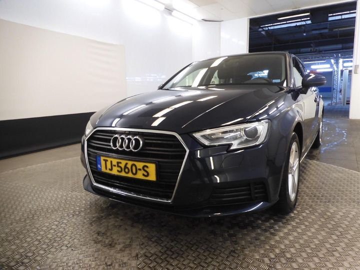 AUDI A3 SPORTBACK 2018 wauzzz8v7ja150942