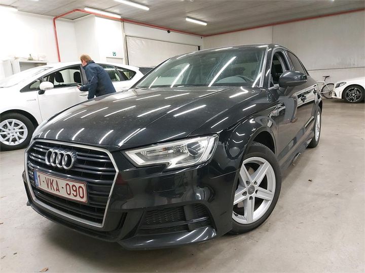 AUDI A3 BERLINE 2018 wauzzz8v7k1015624