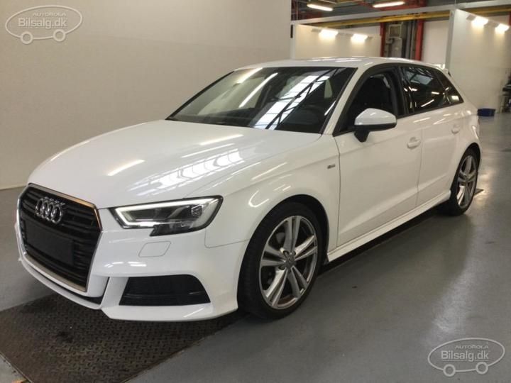 AUDI A3 SPORTBACK 2019 wauzzz8v7ka127940