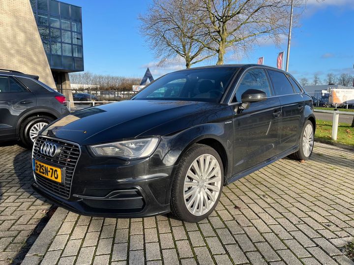 AUDI A3 SPORTBACK 2015 wauzzz8v8fa132747