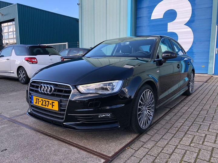 AUDI A3 LIMOUSINE 2015 wauzzz8v8g1018622