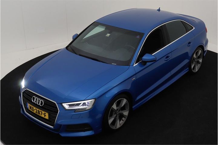 AUDI A3 LIMOUSINE 2018 wauzzz8v8h1066459