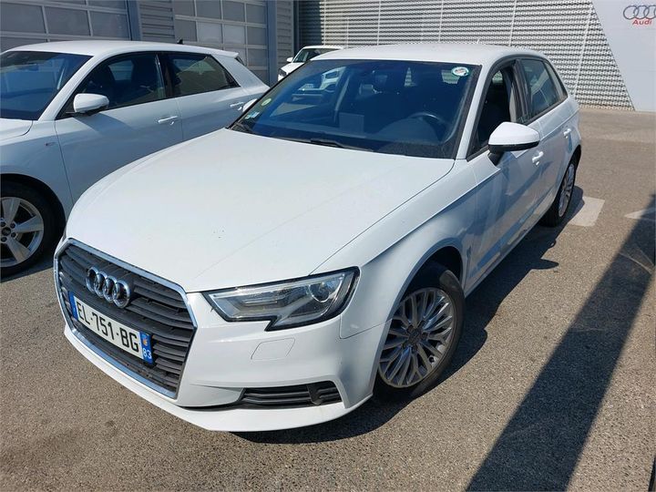 AUDI A3 SPORTBACK 2017 wauzzz8v8ha117619