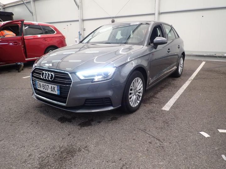 AUDI A3 SPORTBACK 2017 wauzzz8v8ha147347