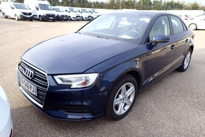 AUDI A3 BERLINE 2018 wauzzz8v8j1053443