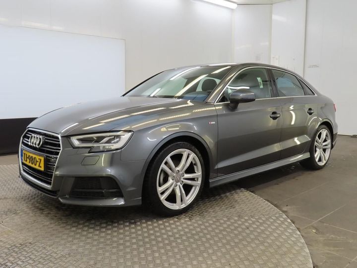 AUDI A3 LIMOUSINE 2018 wauzzz8v8j1093585