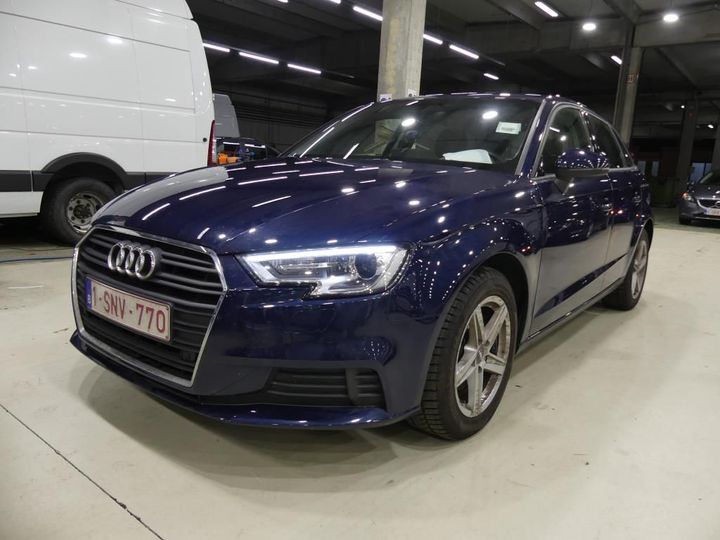 AUDI A3 SPORTBACK 2017 wauzzz8v8ja005473