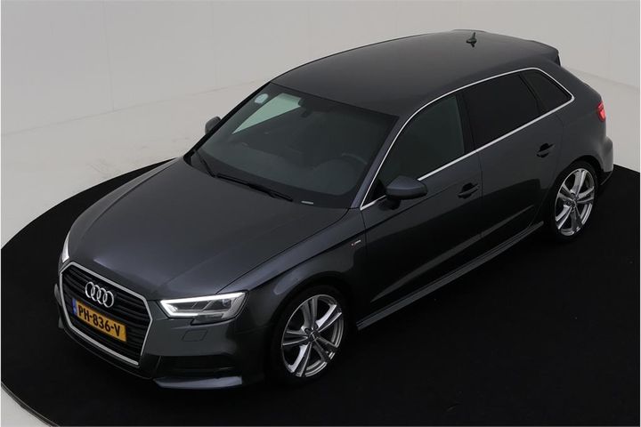 AUDI A3 SPORTBACK 2017 wauzzz8v8ja005988