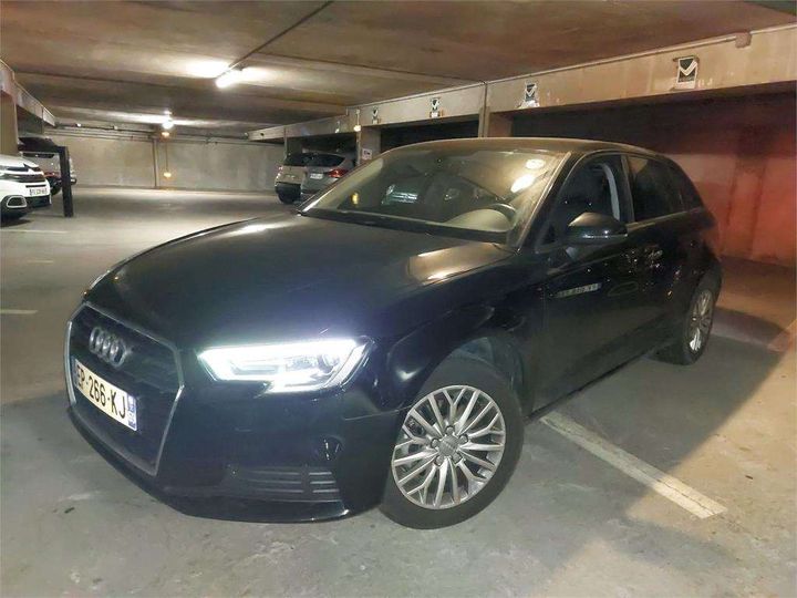 AUDI A3 SPORTBACK 2017 wauzzz8v8ja009961