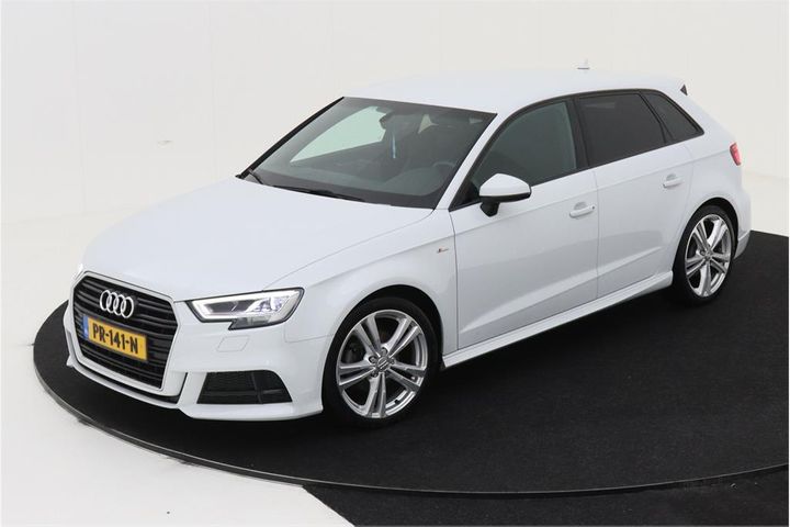 AUDI A3 SPORTBACK 2017 wauzzz8v8ja031345