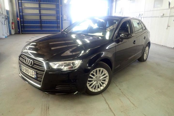 AUDI A3 SPORTBACK 2017 wauzzz8v8ja037520