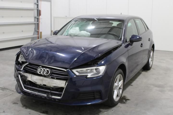 AUDI A3 SPORTBACK 2017 wauzzz8v8ja041762