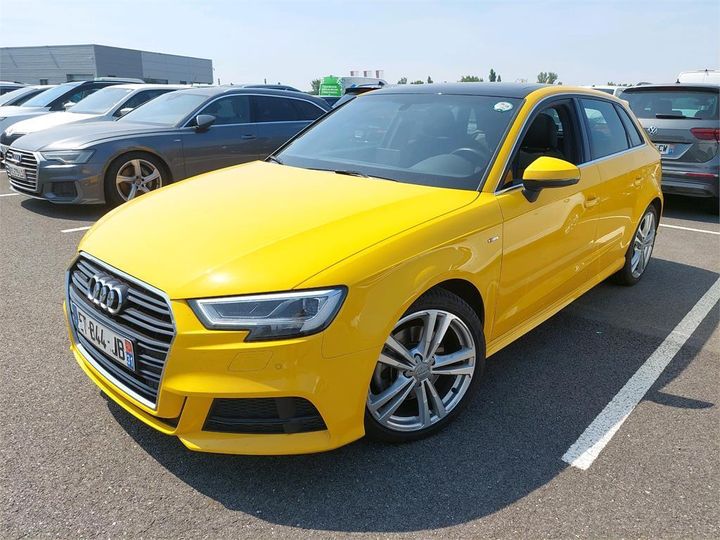 AUDI A3 SPORTBACK 2018 wauzzz8v8ja048520