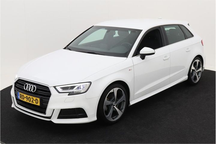 AUDI A3 SPORTBACK 2017 wauzzz8v8ja051417