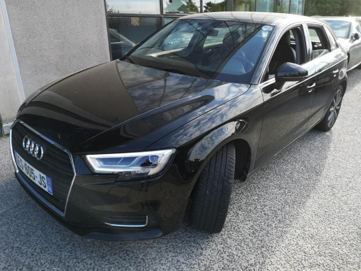 AUDI A3 SPORTBACK 2017 wauzzz8v8ja061445