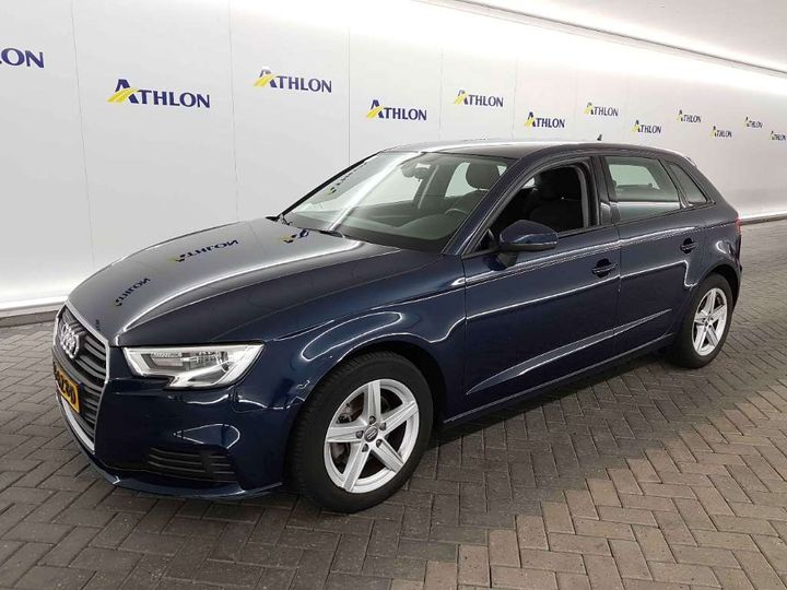 AUDI A3 SPORTBACK 2018 wauzzz8v8ja069027