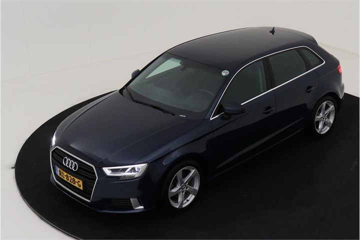 AUDI A3 SPORTBACK 2018 wauzzz8v8ja069626