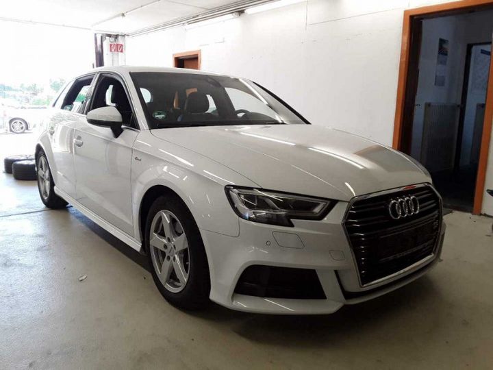 AUDI A3 2018 wauzzz8v8ja080268