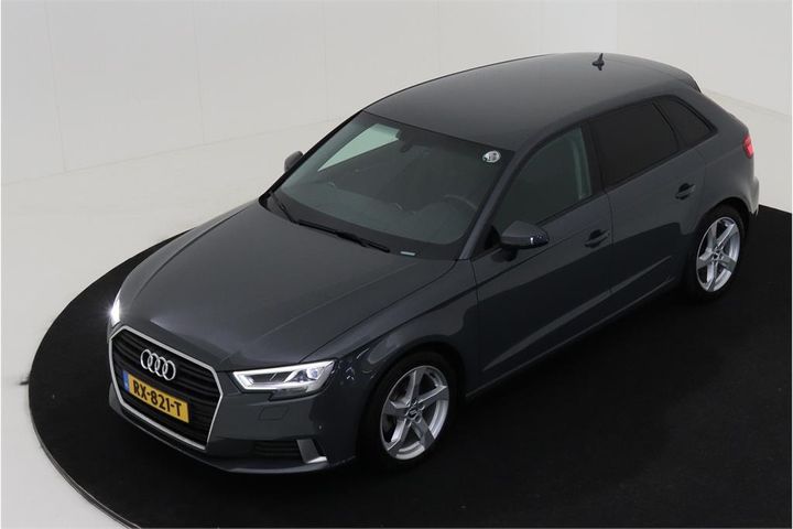 AUDI A3 SPORTBACK 2018 wauzzz8v8ja080450