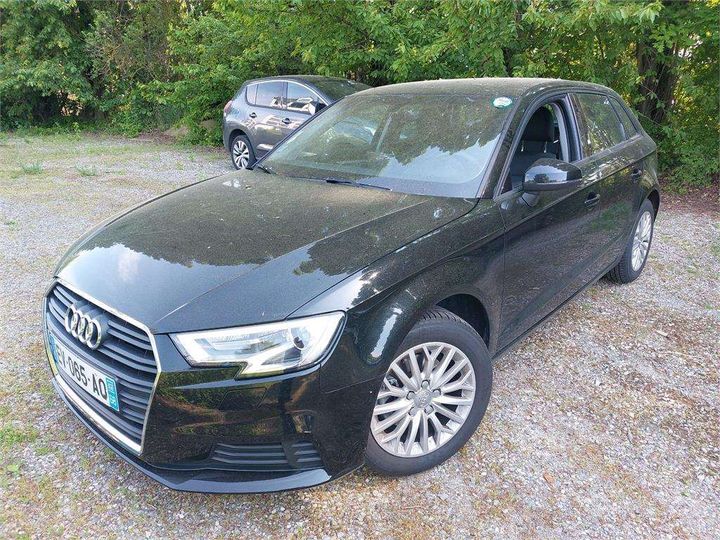 AUDI A3 SPORTBACK 2018 wauzzz8v8ja087673