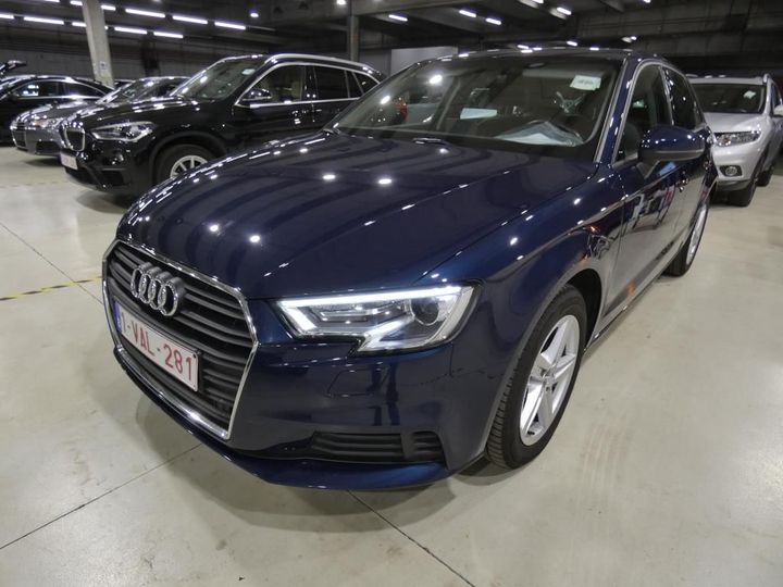 AUDI A3 SPORTBACK 2018 wauzzz8v8ja100437