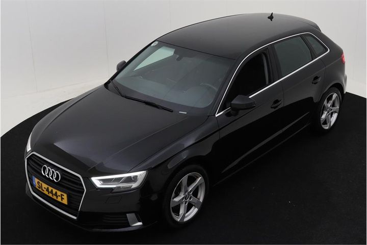 AUDI A3 SPORTBACK 2018 wauzzz8v8ja115813