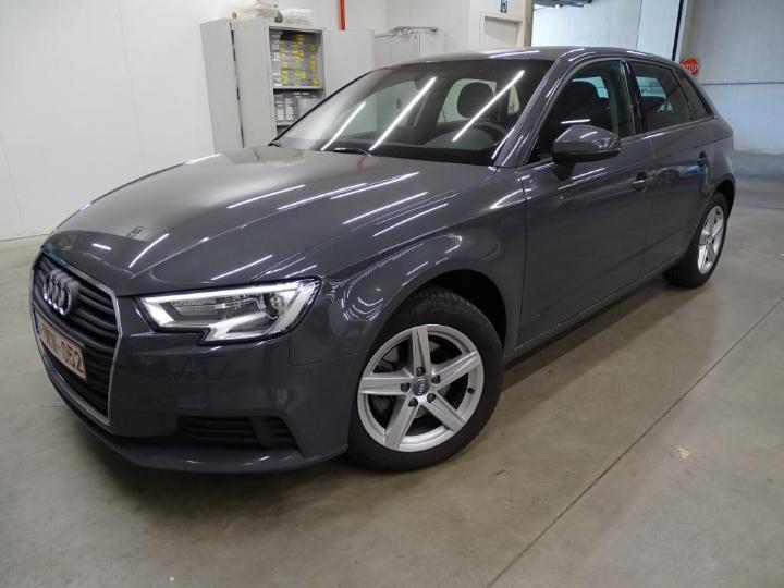 AUDI A3 SPORTBACK 2018 wauzzz8v8ja125581