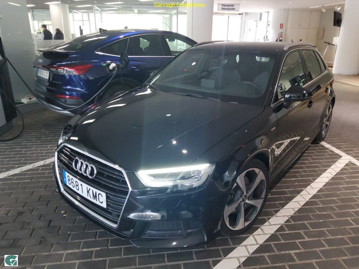 AUDI A3 2018 wauzzz8v8ja130988