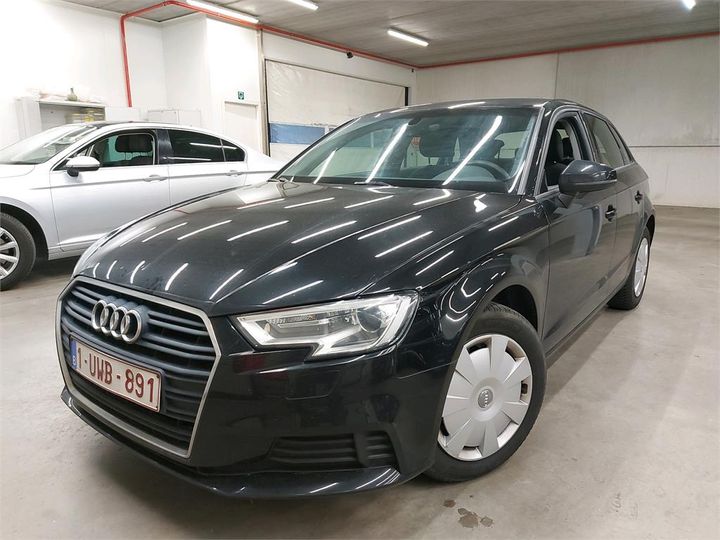 AUDI A3 SPORTBACK 2018 wauzzz8v8ja132627