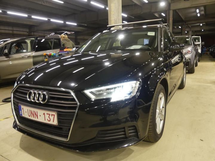 AUDI A3 SPORTBACK 2018 wauzzz8v8ja135303