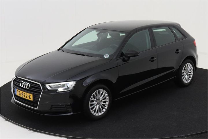 AUDI A3 SPORTBACK 2018 wauzzz8v8ja141618