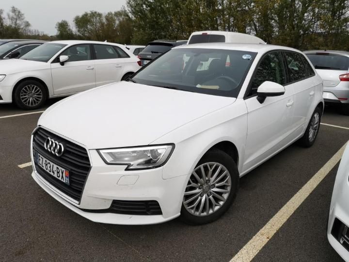 AUDI A3 SPORTBACK 2018 wauzzz8v8ja141828