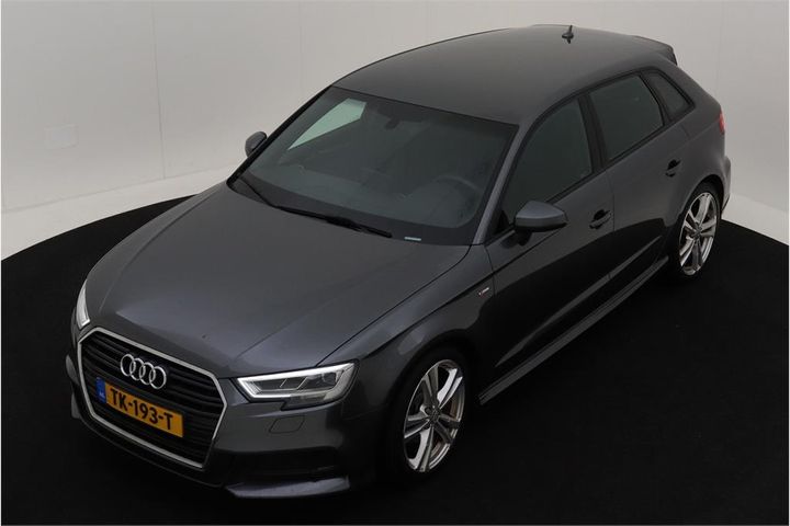 AUDI A3 SPORTBACK 2018 wauzzz8v8ja144230