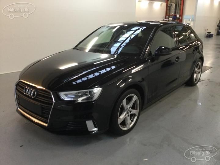 AUDI A3 SPORTBACK 2018 wauzzz8v8ja144423