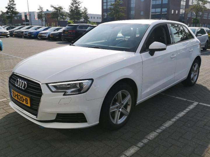 AUDI A3 SPORTBACK 2018 wauzzz8v8ja147600