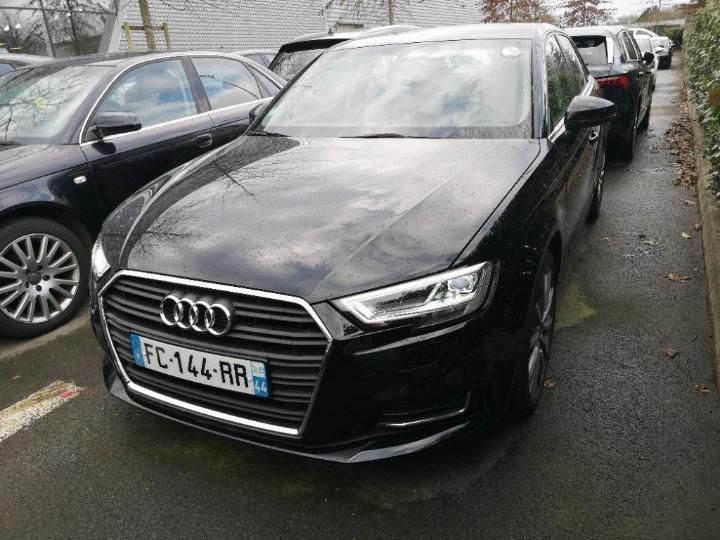 AUDI A3 SPORTBACK 2018 wauzzz8v8ka012960