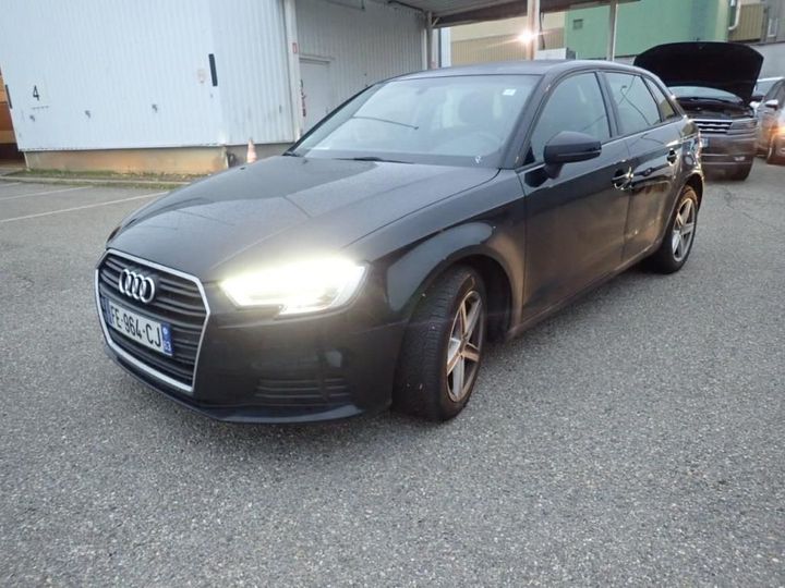 AUDI A3 SPORTBACK 2019 wauzzz8v8ka062192